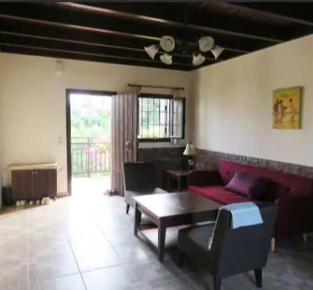 Traditional With View In Vamos Appartamento